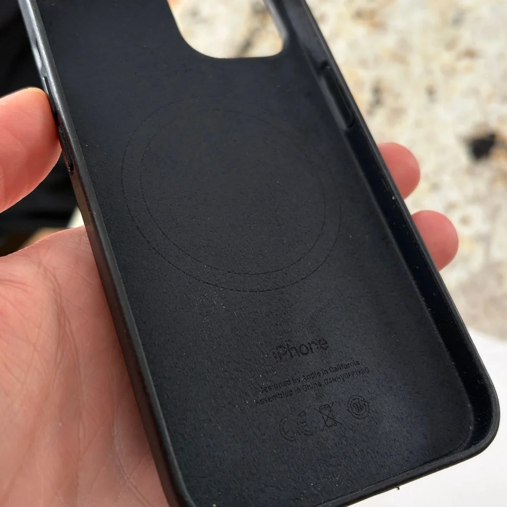 Apple iPhone 14 Leather Case - Midnight
